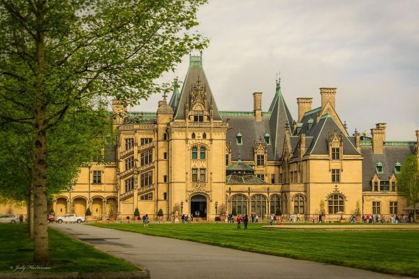 Biltmore Estate USA | Inside America’s Largest Private Mansion